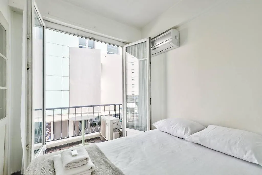 L29 Lenval Beach At 1Min Walk To Sea Front Ac Balcony Nice Apartment