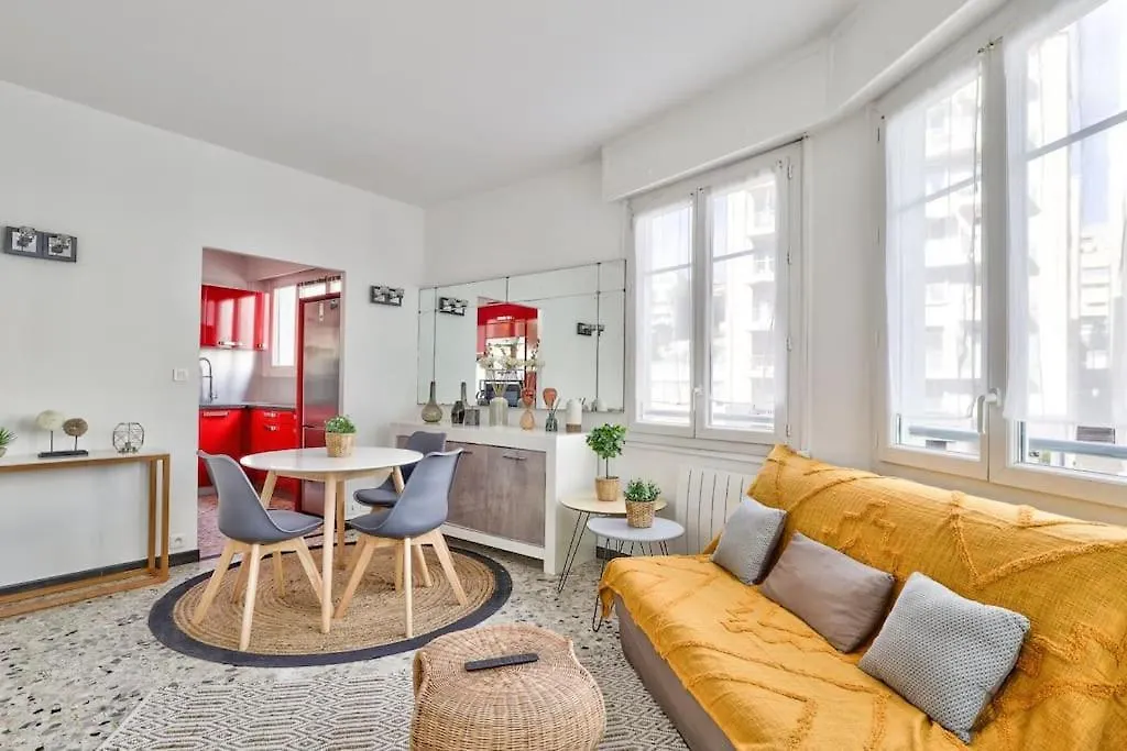 L29 Lenval Beach At 1Min Walk To Sea Front Ac Balcony Nice