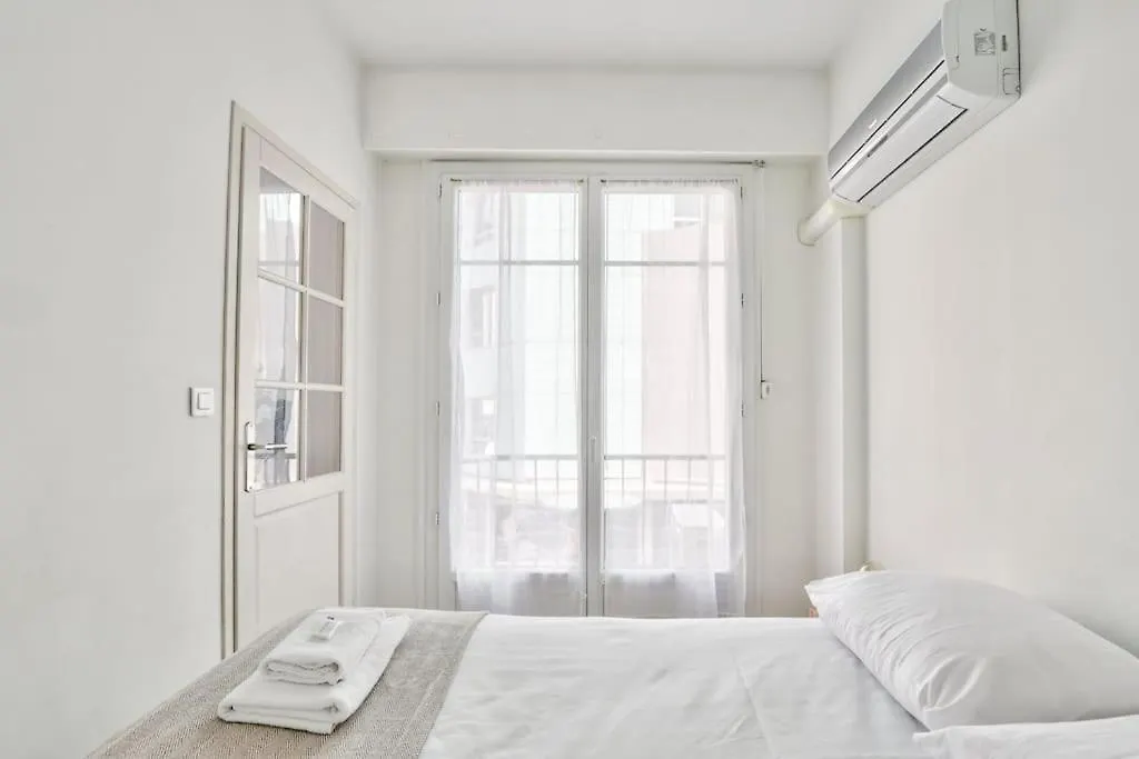 Apartment L29 Lenval Beach At 1Min Walk To Sea Front Ac Balcony Nice